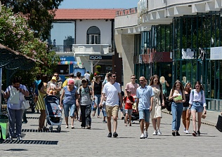 В Сочи торжественно встретили двухмиллионного туриста с начала года