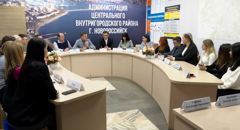 В администрации города-героя Новороссийска состоялся День молодежного самоуправления