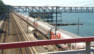 Только 7% россиян отправятся летом на черноморские курорты на поезде