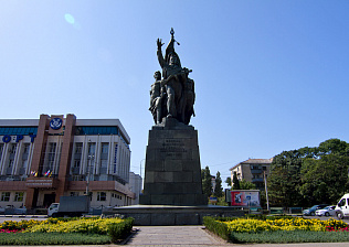 ПАМЯТНИК «ВОИНАМ-ЗАЩИТНИКАМ ГОРОДА НОВОРОССИЙСКА 1942–1943 ГОДОВ»