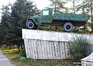 ПАМЯТНИК «ДОРОГА ЖИЗНИ»